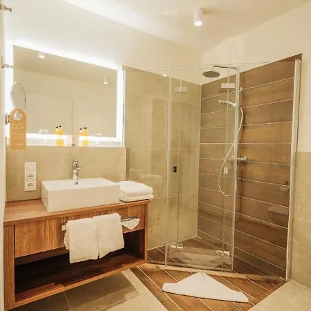 Meerzeiten Inklusive Externer Schwimmbad- & Saunanutzung Hotel Bensersiel